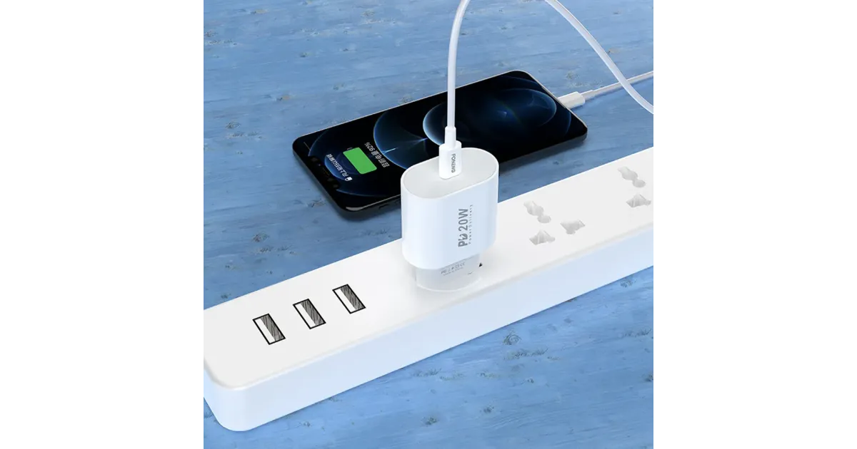 FONENG EU39 20W PD Charger Adapter With Type-C Cable
